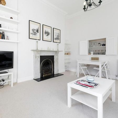 Elegant Earl'S Court 2 Bedroom Flat Just 4 Minutes From Tube 런던 외부 사진