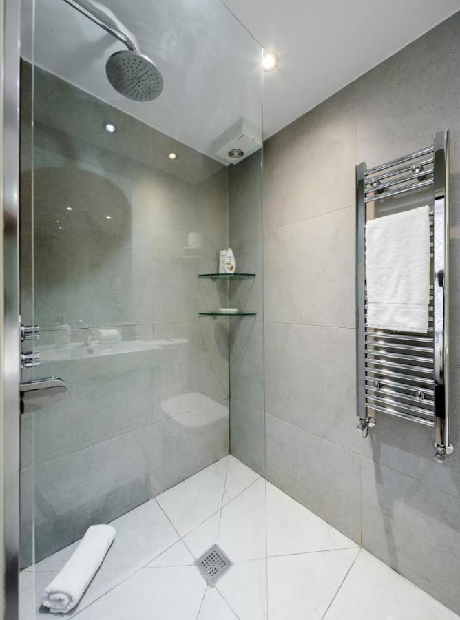 Elegant Earl'S Court 2 Bedroom Flat Just 4 Minutes From Tube 런던 외부 사진